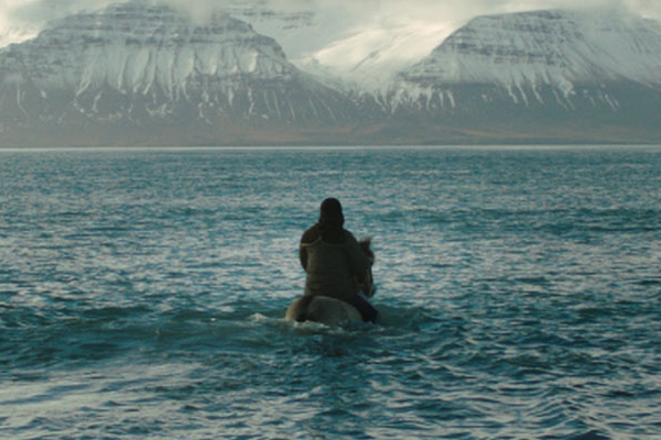 Cavalos e Homens | Hross í oss