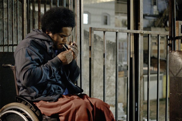 Branco Sai Preto Fica