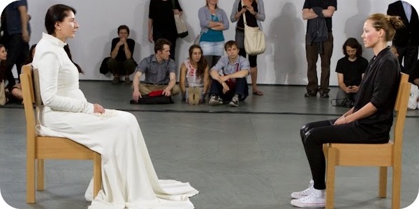 Marina Abramovic - Artista Presente | Marina Abramovic - The Artist Is Present