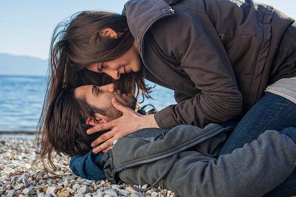 O Retorno de Artígona | Na kathesai kai na koitas