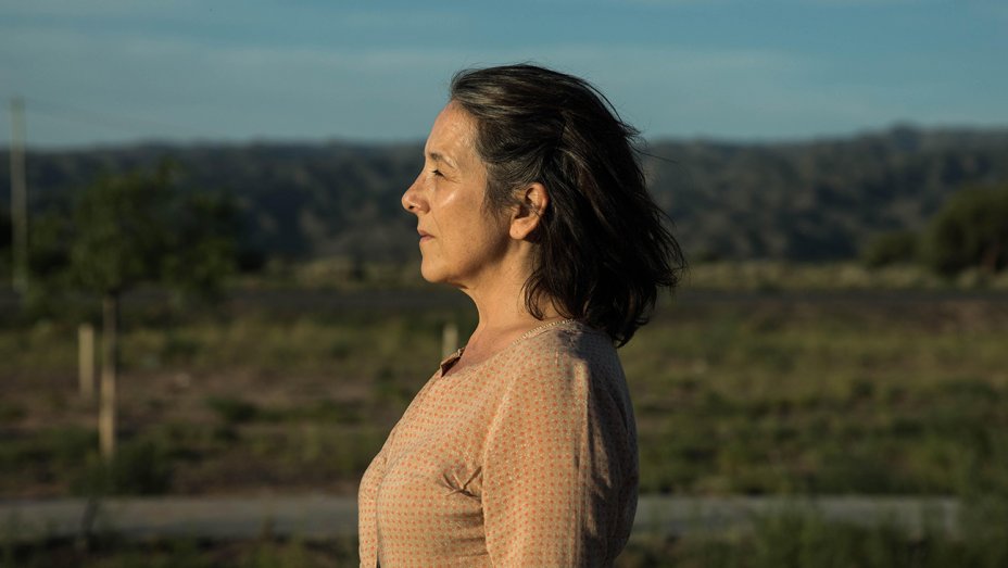 Resenha Crítica | A Noiva do Deserto (2017)