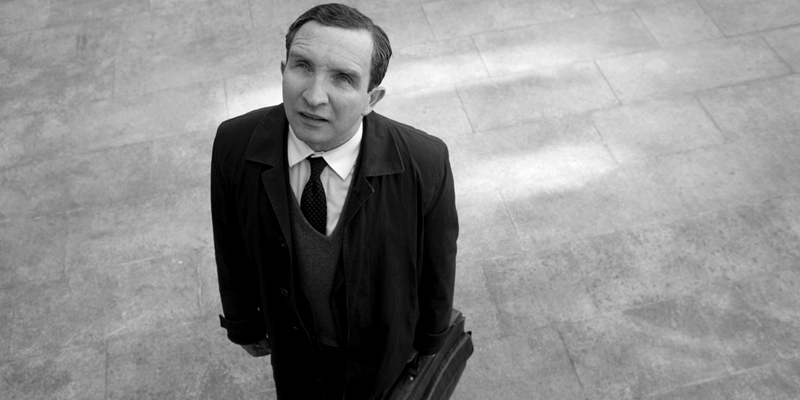 Eddie Marsan em Uma Vida Comum